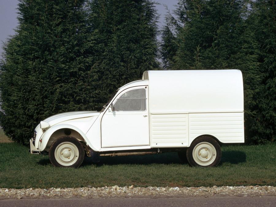  Citroen 2CV Fourgonnette AK400 1975 года  (фото 4 из 6)